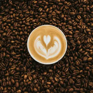 Latte sur lit de grains